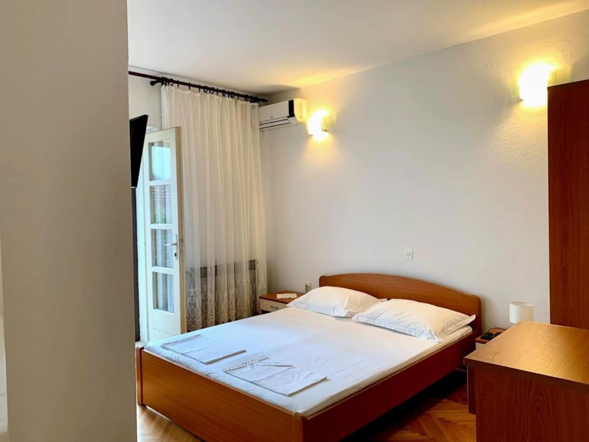Obradović rooms&apartments Makarska Exterior foto